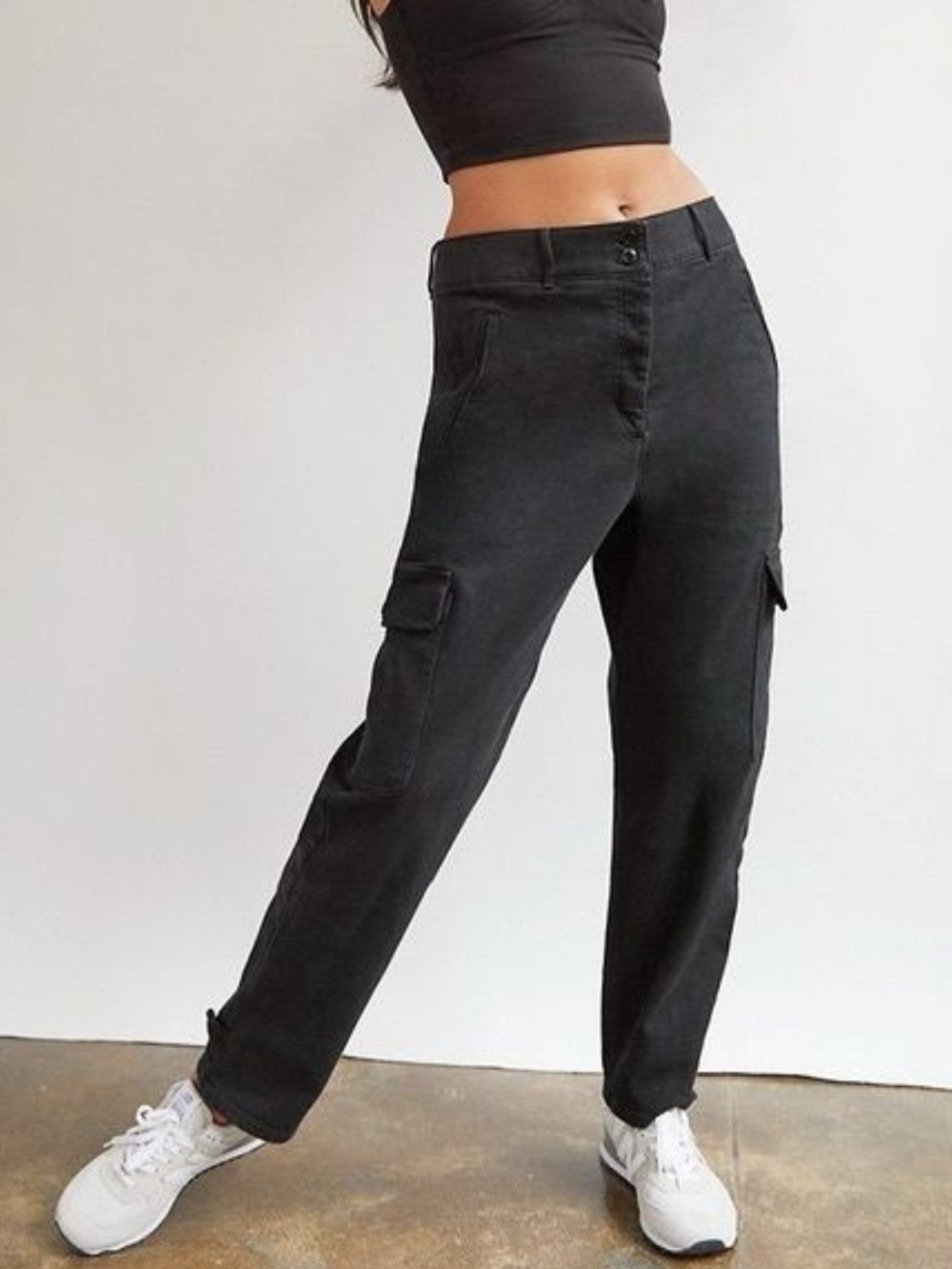 Aritzia Wilfred Free Modern Cargo Utility Button Fly Pants size 4